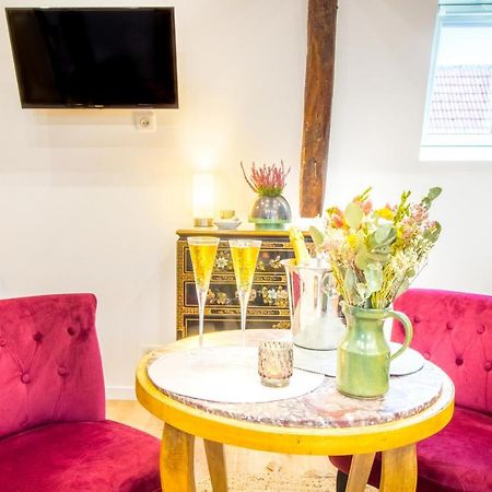 Jacuzzi - La Petite Romantique - Flobnb Laon Esterno foto