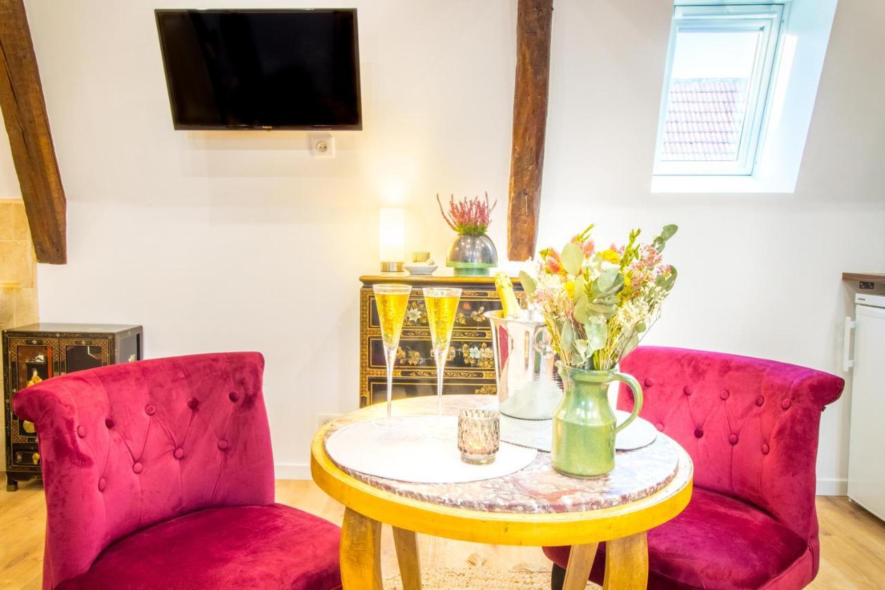 Jacuzzi - La Petite Romantique - Flobnb Laon Esterno foto