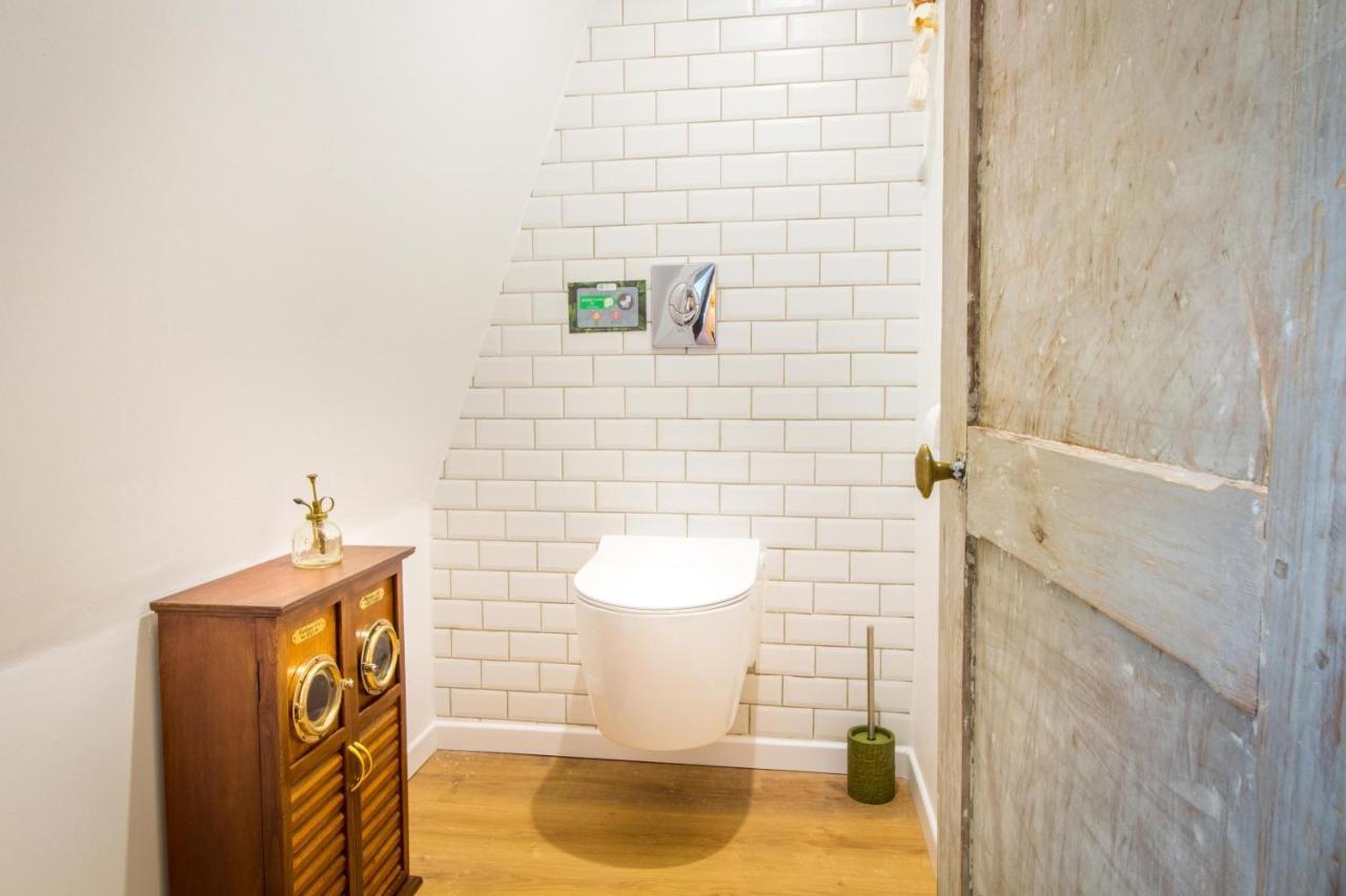 Jacuzzi - La Petite Romantique - Flobnb Laon Esterno foto